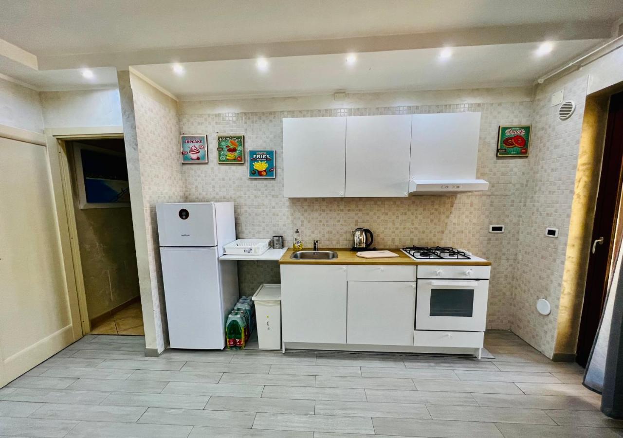 House Of Mola Apartment Наполи Екстериор снимка