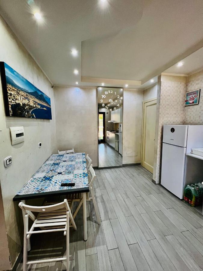 House Of Mola Apartment Наполи Екстериор снимка
