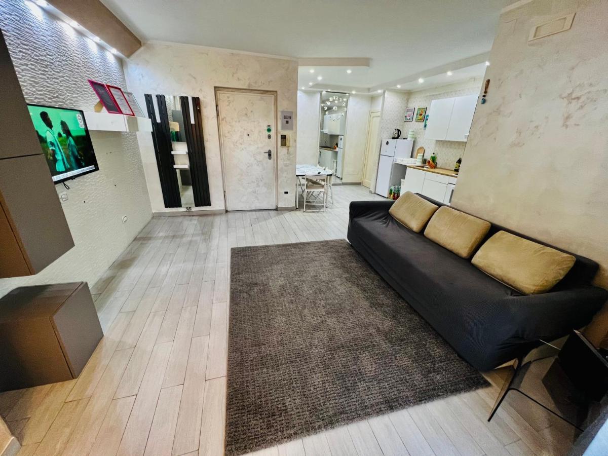 House Of Mola Apartment Наполи Екстериор снимка